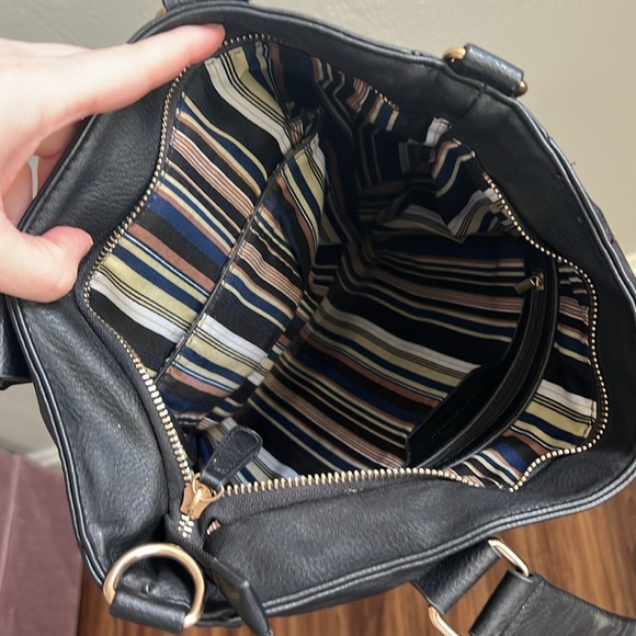 Coco + Carmen Shoulder Bag - Picture 8 of 8